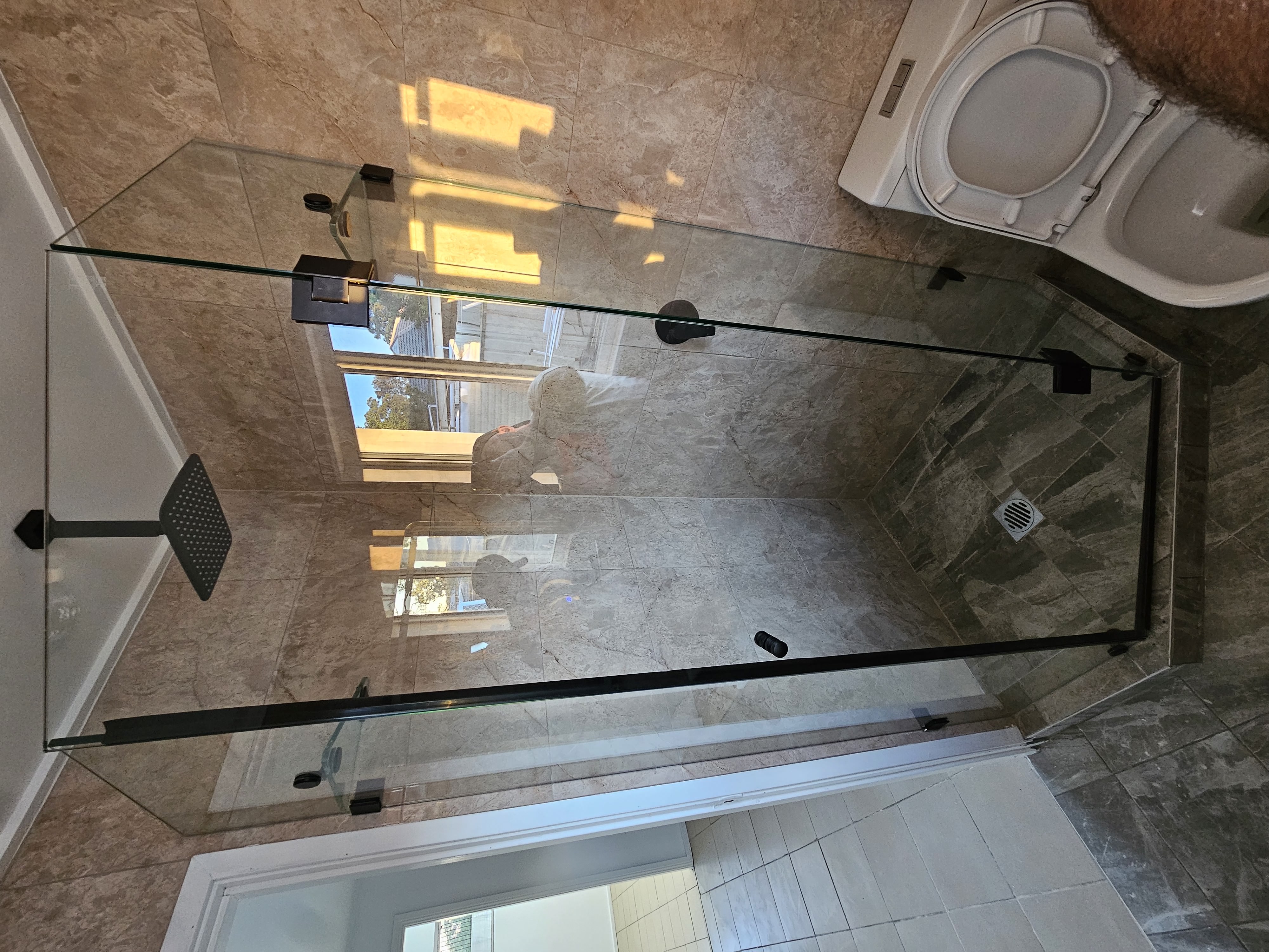 Showerscreen Installation